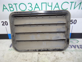 Решетка вентиляции багажника SKODA RAPID 2012-2019 Хетчбек